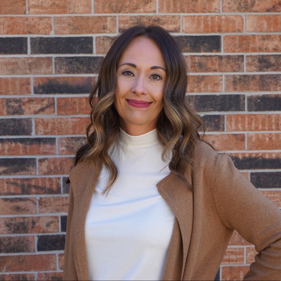 Meet your Posher, Chasity - Picture 1 of 1